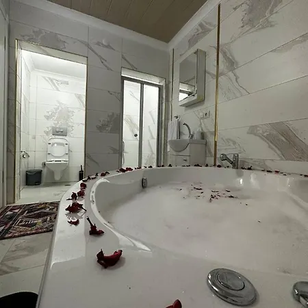 Ayasofya Apart&otel 아파트호텔 *